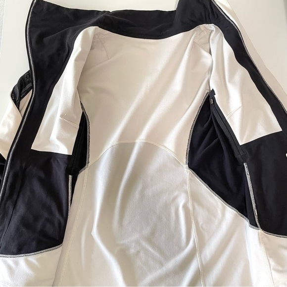 Lululemon Run Draft Dodger Jacket Polar Cream Black Laceoflage 6 - Picture 12 of 16